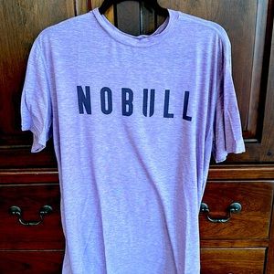 Nobull T-shirt. Size L